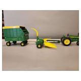 John Deere 620, Silage Chopper, and Silage Wagon - ERTL - 31'L x 8'H