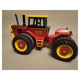 Versatile 935 Articulating Tractor - 15'L x 8'H