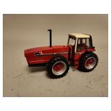 International Harvester 3788 Articulating Tractor - 2010 National Farm Toy Show - ERTL - 7'L x 4'H