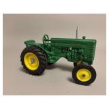 John Deere Model M - ERTL - 7”