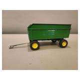 John Deere Corn Wagon - ERTL - 11'L x 5'H