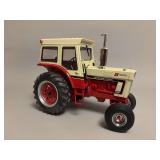 International 1066 Farmall 5 Millionth Tractor Edition - ERTL - SN 3378SF00 - 11”