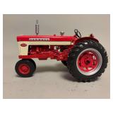 Farmall 460 - Ertl - 8”x5”