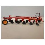 Minneapolis Moline 5 Bottom Plow - ERTL - 13'L