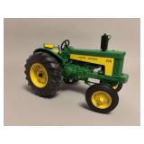 John Deere 630 - Two Cylinder Expo XIX 2009 - ERTL - 9”