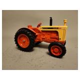 Case 930 Comfort King - ERTL - 9'L x 6'H