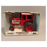 International Harvester 1468 - Ertl - 1/16