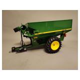 John Deere I.S.E 860 Grian Cart - ERTL - 18'L x 9'H - Plastic