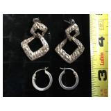 2 Earring Pairs