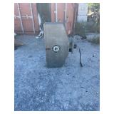 Spin Cast Tail Gate Feeder