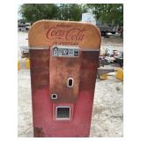 Original Vintage Dime Coke Machine