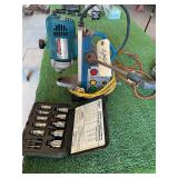 JEPSON 1/2" REVERSIBLE MAGNETIC DRILL W/ BITS