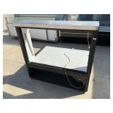 MUFFIN DISPLAY COUNTER