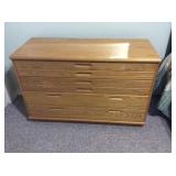 Wooden 4 Drawer Dresser