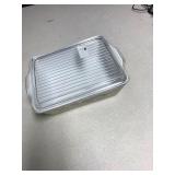 Pyrex Baking Dish w/ Lid