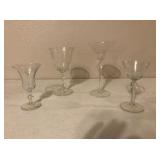 Assorted set of 4 Glasses