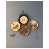 4 Plates and Metal Plate Wall Display