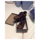 Sice 10 1/2 Rocksports Chocolate Nubuck Walker