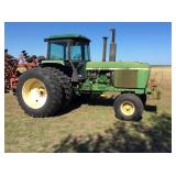 John Deere 4850 with Dual Wheels