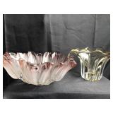Lot of 2 Glass Pieces Lot of 2 Glass Pieces
