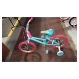 Girls Ozone bike with training wheels