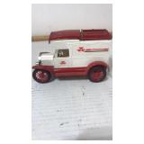 Ertl 1913 replica ford bank Ertl 1913 replica ford bank
