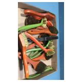 Wire brushes assorted Wire brushes assorted