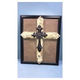Metal and wood wall hanger Metal and wood wall hanger
