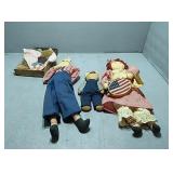 Flat with vintage dolls and more