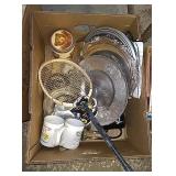 Box with silver colored dishes, bad Minton