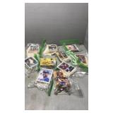 Assorted baseball cards