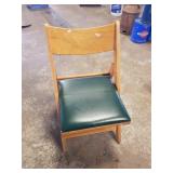 Oversized Folding Cair