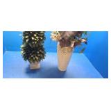 2 porcelain flower pods