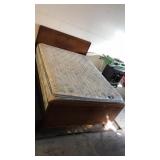 Wood full complete bed w bedding