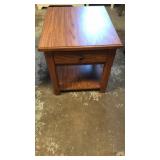 Endtable with drawer