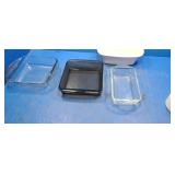 Glass baking dishes