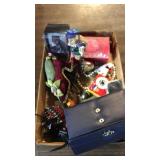 Odd lot. Jewelry,purses,spoons more