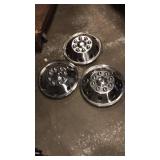 3 metal hubcaps
