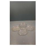 4 Pyrex dishes