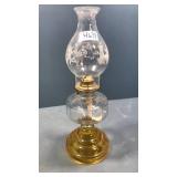 Kerosene lamp with globe