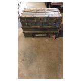 Vintage trunk some damage