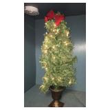 3.5 urn Christmas tree
