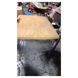 Vintage kitchen table. Chrome legs. One leaf