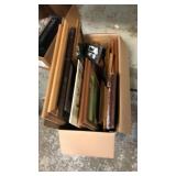 Box assorted picture frames