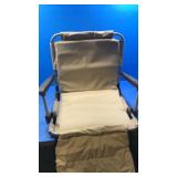 Folding metal bleachers chair