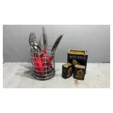 Flatware & salt / pepper shakers