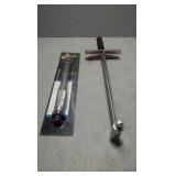 2 torque wrenches