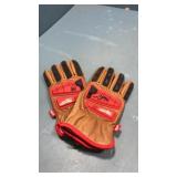 Milwaukee leather gloves Medium 8 Milwaukee leather gloves Medium 8
