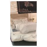King 3 piece comforter set. White King 3 piece comforter set. White