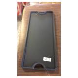 Reversible iron grill and griddle tray Reversible iron grill and griddle tray